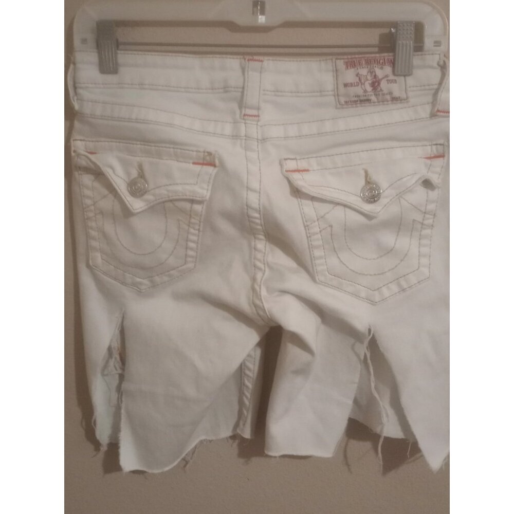 True Religion Women's White Skinny Cut-Off Low Rise Denim Jean Shorts Sz 27 - Picture 7 of 14
